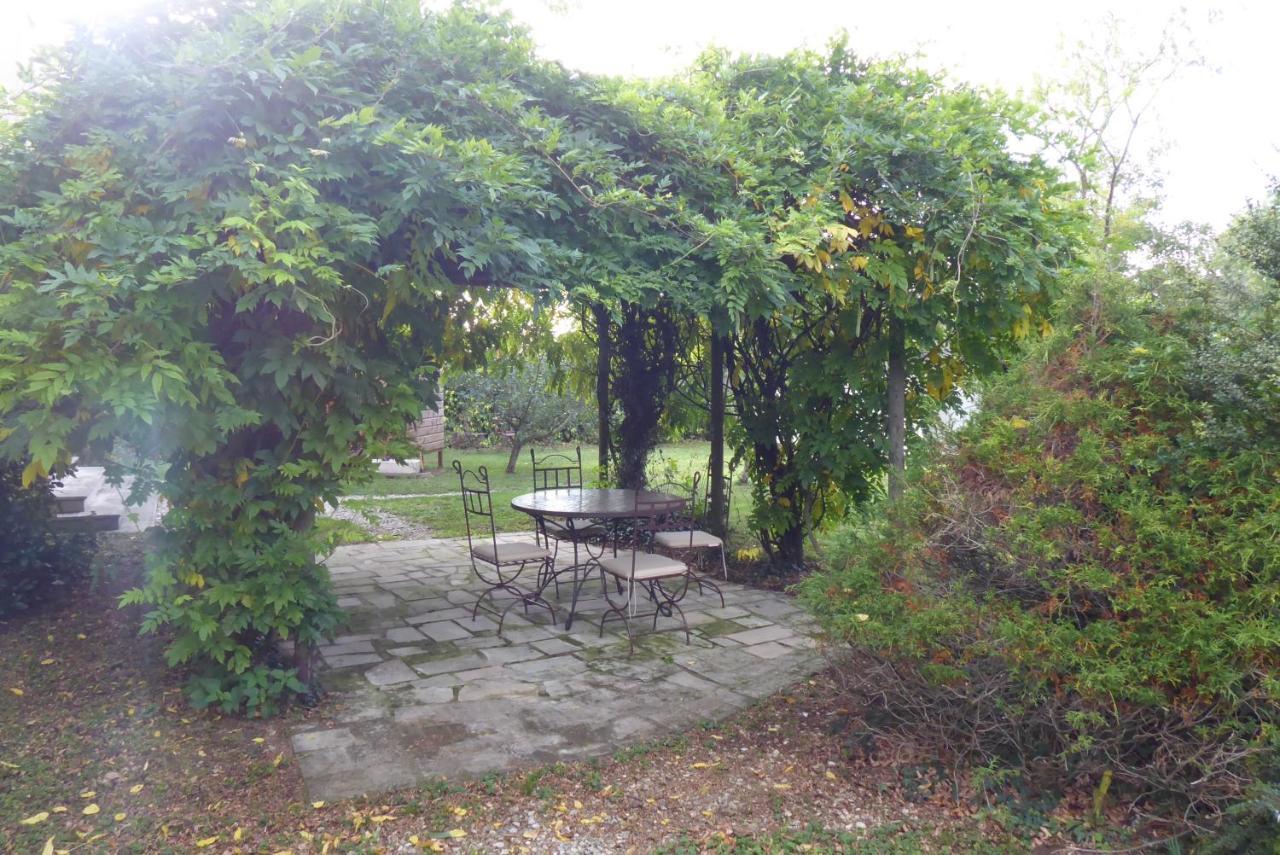 La Dragee Hote, Chambres Chez L'Habitant Βερντέν Εξωτερικό φωτογραφία