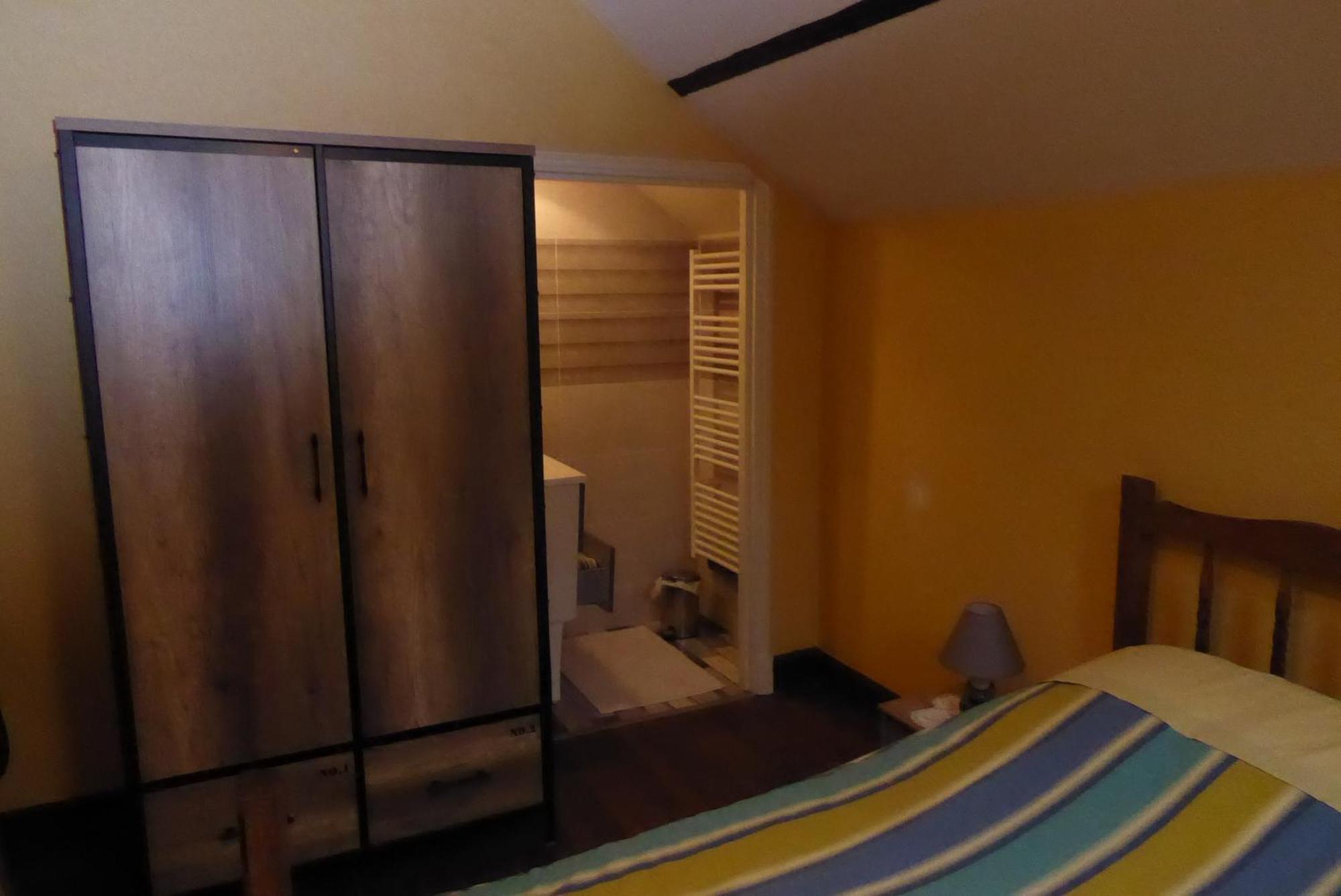 La Dragee Hote, Chambres Chez L'Habitant Βερντέν Δωμάτιο φωτογραφία