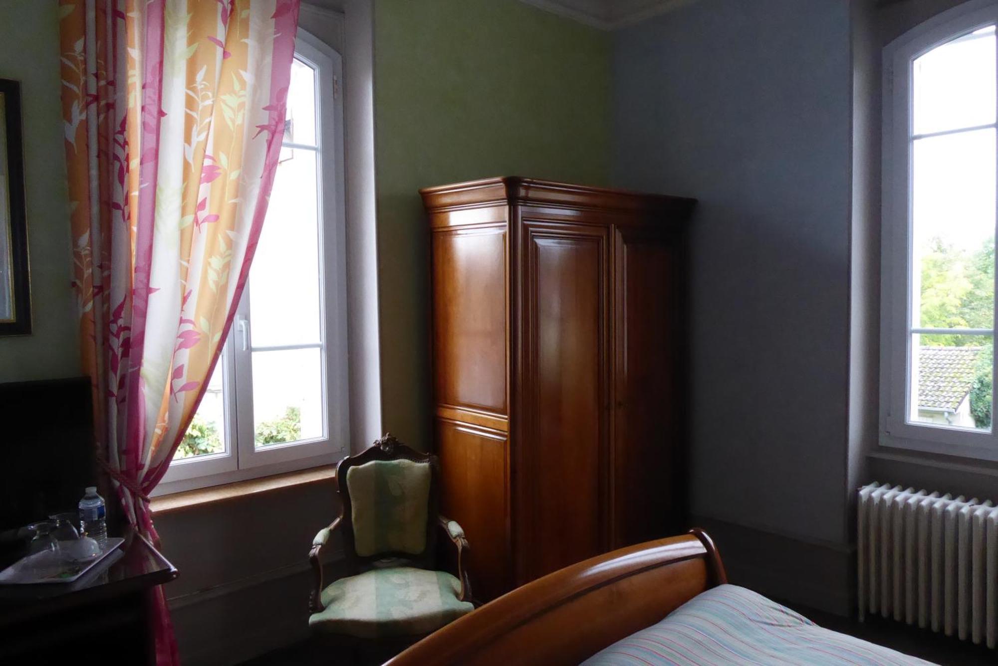 La Dragee Hote, Chambres Chez L'Habitant Βερντέν Δωμάτιο φωτογραφία